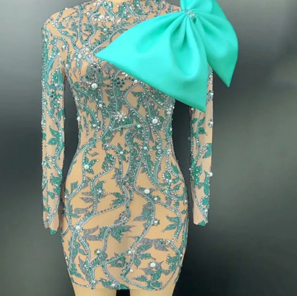 Green rhinestone Dress, The size USA size 8-10 (medium).